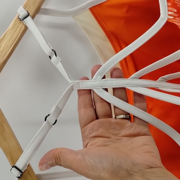 Satva orange & white athletic top size small racerback adjustable strap w/bra - Picture 5 of 9